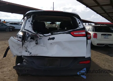 2016 Jeep Cherokee Altitude z USA, uszkodzony, nr VIN 1C4PJMCS2GW210624